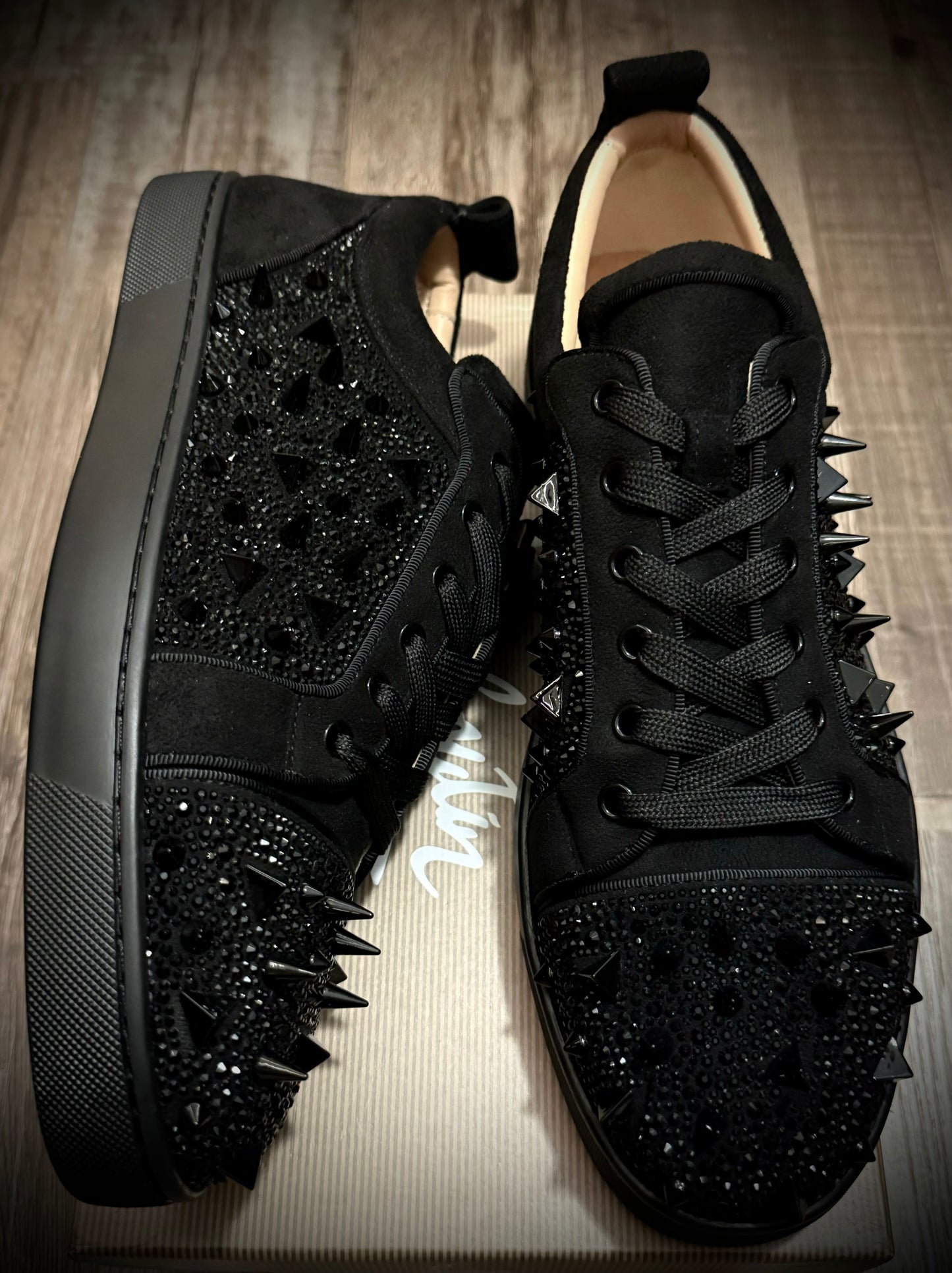 RED BOTTOMS 05
